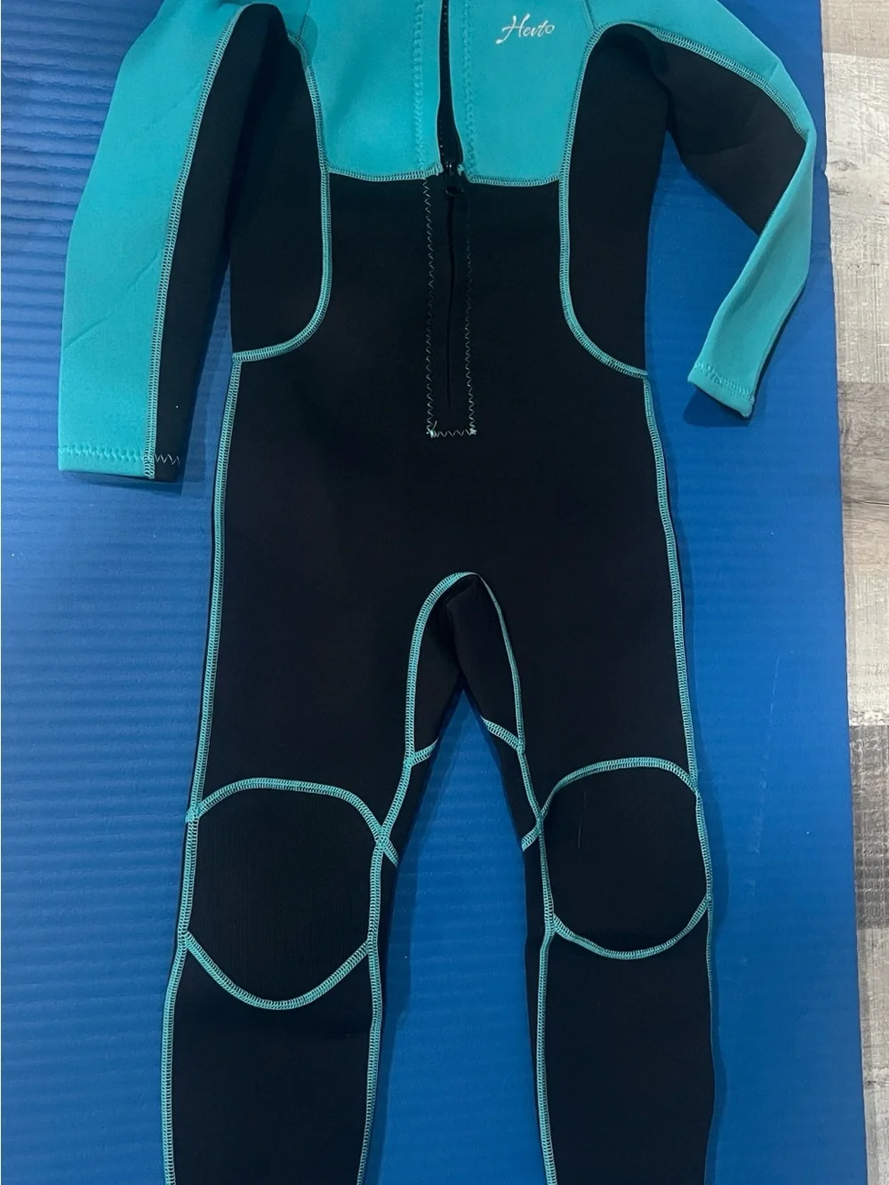Hento Kids Full Body Wetsuit in Teal and Black